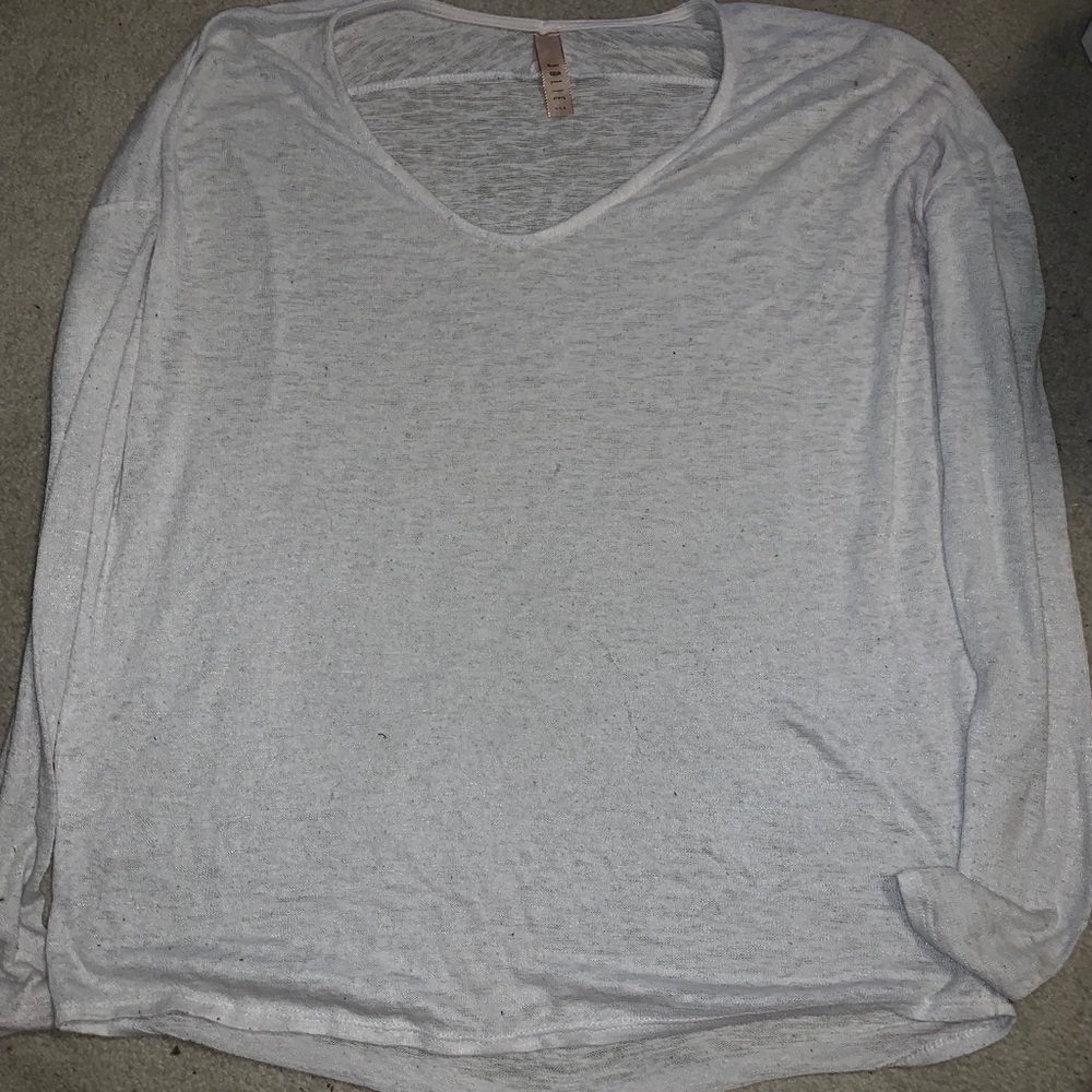Simple white long sleeve top!